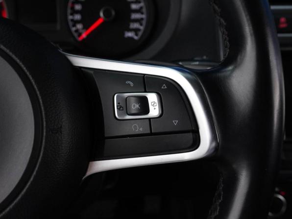 Volkswagen Polo V Рестайлинг с пробегом 2019 года, цена 1 497 090 рублей, 174592 км, седан, Автокод Объявления