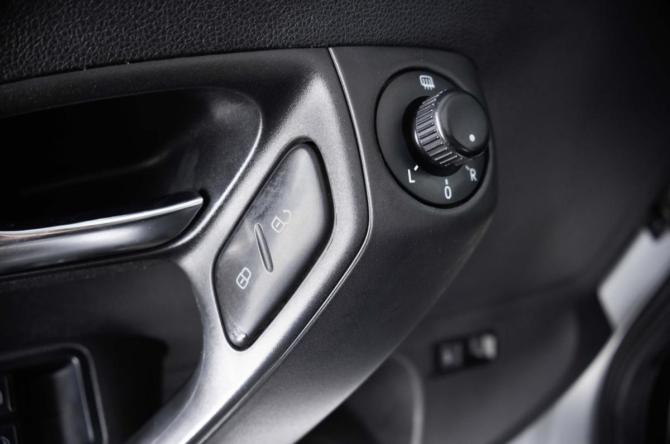 Volkswagen Polo V с пробегом 2015 года, цена 959 000 рублей, 150000 км, седан, Автокод Объявления