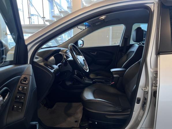 Hyundai ix35 I Рестайлинг с пробегом 2014 года, цена 1 500 000 рублей, 148999 км, внедорожник, Автокод Объявления