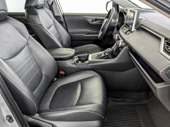 Toyota RAV4 V (XA50) с пробегом 2021 года, цена 3 350 000 рублей, 93485 км, внедорожник, Автокод Объявления