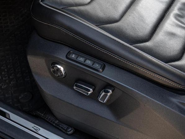 Volkswagen Tiguan II Рестайлинг с пробегом 2021 года, цена 3 998 000 рублей, 99040 км, внедорожник, Автокод Объявления