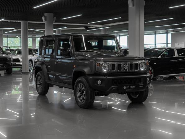 Suzuki Jimny IV с пробегом 2025 года, цена 3 950 000 рублей, 50 км, внедорожник, Автокод Объявления