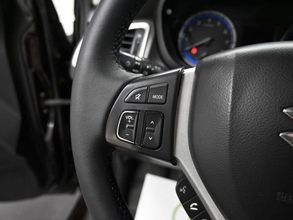 Suzuki SX4 II (S-Cross) с пробегом 2014 года, цена 975 000 рублей, 348782 км, хэтчбек, Автокод Объявления