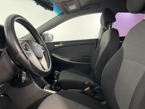 Hyundai Solaris I с пробегом 2013 года, цена 719 900 рублей, 202000 км, хэтчбек, Автокод Объявления