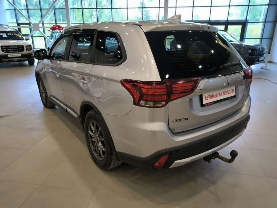 Mitsubishi Outlander III Рестайлинг 2 Апатиты  - изображение 4