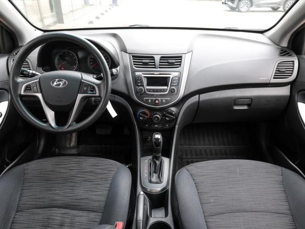 Hyundai Solaris I Рестайлинг с пробегом 2016 года, цена 1 049 000 рублей, 137247 км, седан, Автокод Объявления