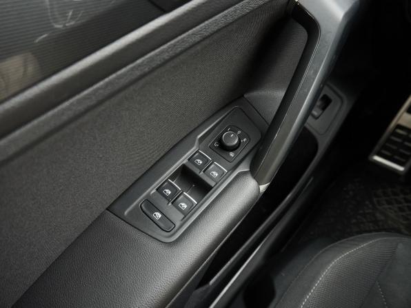 Volkswagen Tiguan II с пробегом 2018 года, цена 2 868 000 рублей, 118700 км, внедорожник, Автокод Объявления