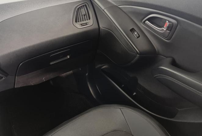 Hyundai ix35 I Рестайлинг с пробегом 2014 года, цена 1 299 000 рублей, 214168 км, внедорожник, Автокод Объявления