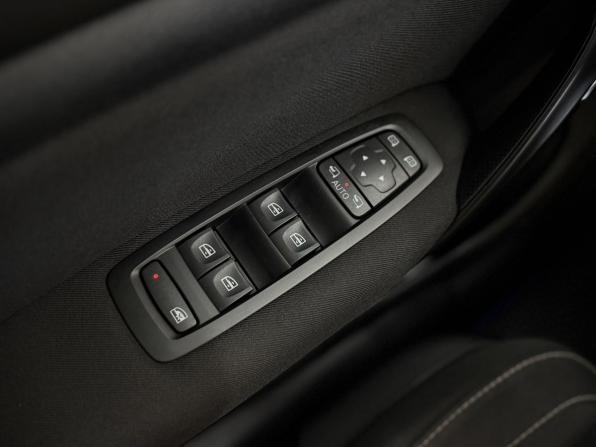 Renault Megane IV с пробегом 2017 года, цена 1 390 000 рублей, 188408 км, универсал, Автокод Объявления