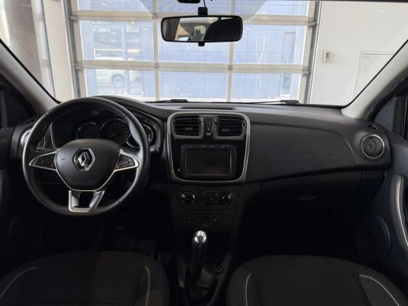 Renault Sandero II Рестайлинг с пробегом 2019 года, цена 929 000 рублей, 155911 км, хэтчбек, Автокод Объявления