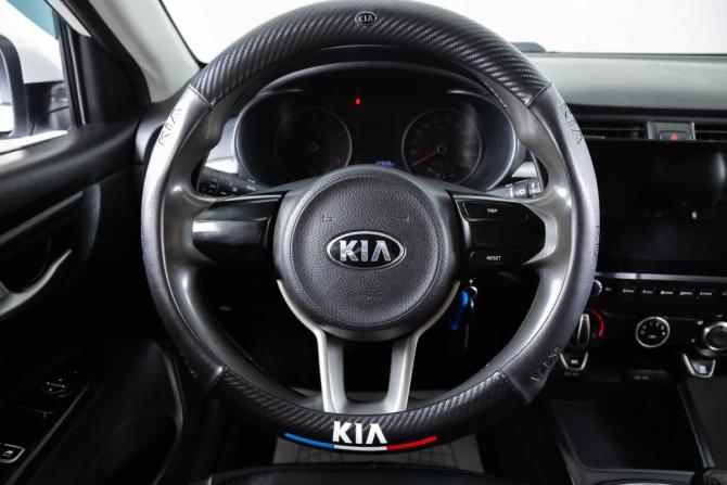 Kia Rio IV с пробегом 2018 года, цена 919 000 рублей, 147650 км, седан, Автокод Объявления