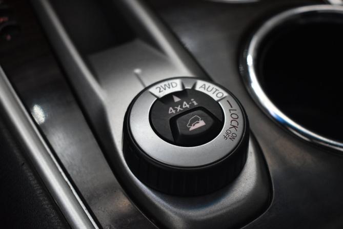 Nissan Pathfinder IV с пробегом 2016 года, цена 2 000 000 рублей, 118829 км, внедорожник, Автокод Объявления