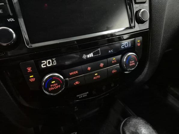 Nissan Qashqai II с пробегом 2018 года, цена 1 685 000 рублей, 152971 км, внедорожник, Автокод Объявления