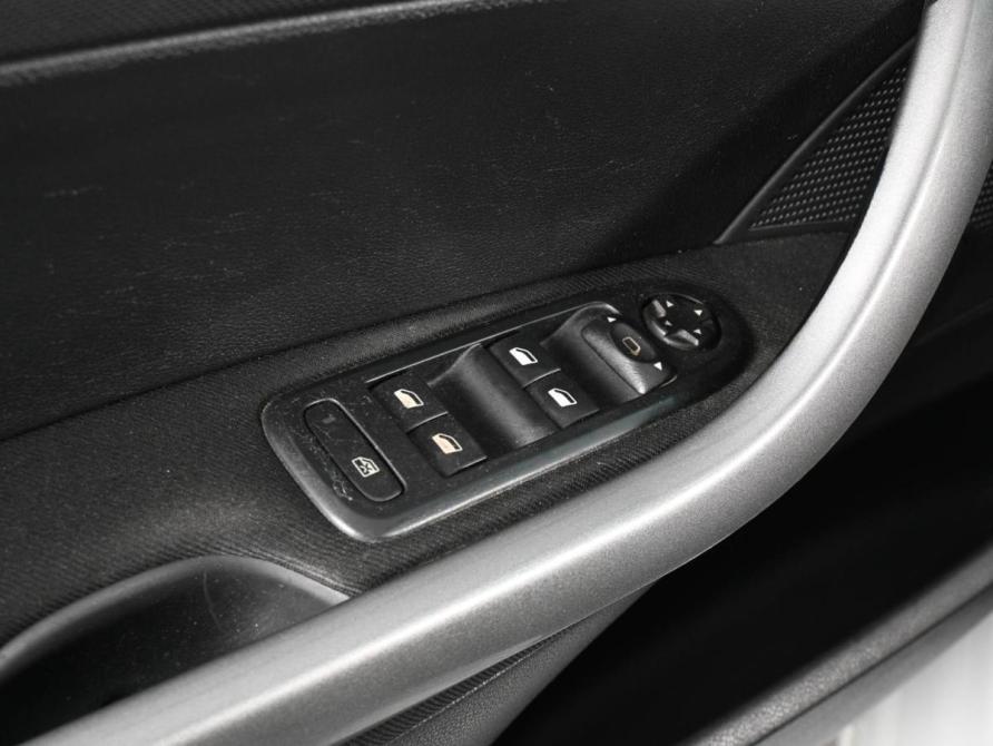 Peugeot 408 I Ростов-на-Дону  - изображение 15