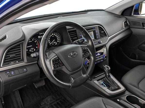 Hyundai Elantra VI (AD) с пробегом 2017 года, цена 1 800 000 рублей, 48300 км, седан, Автокод Объявления