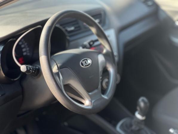 Kia Rio III Рестайлинг с пробегом 2016 года, цена 1 029 000 рублей, 100000 км, седан, Автокод Объявления