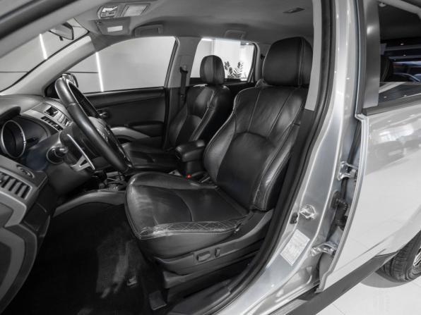 Mitsubishi Outlander II Рестайлинг с пробегом 2011 года, цена 815 000 рублей, 302279 км, внедорожник, Автокод Объявления
