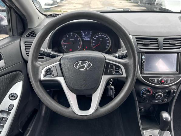 Hyundai Solaris I с пробегом 2013 года, цена 538 000 рублей, 311606 км, седан, Автокод Объявления