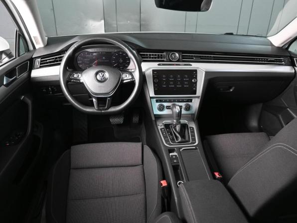 Volkswagen Passat B8 с пробегом 2019 года, цена 2 249 000 рублей, 67100 км, седан, Автокод Объявления