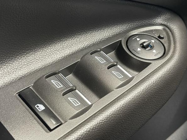 Ford Kuga II Рестайлинг с пробегом 2016 года, цена 1 577 000 рублей, 142324 км, внедорожник, Автокод Объявления