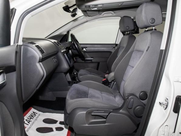 Volkswagen Touran I Рестайлинг 2 с пробегом 2012 года, цена 1 100 000 рублей, 127917 км, компактвэн, Автокод Объявления