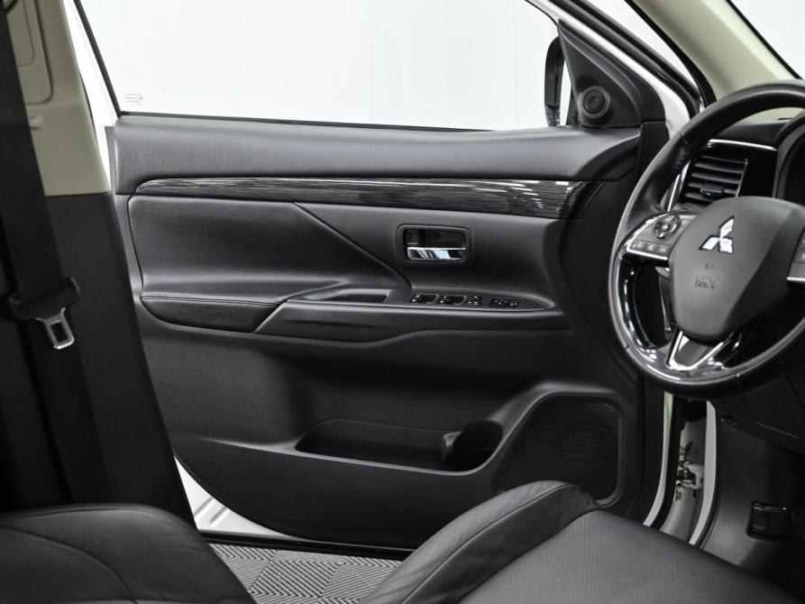 Mitsubishi Outlander III Рестайлинг 2 Москва  - изображение 11