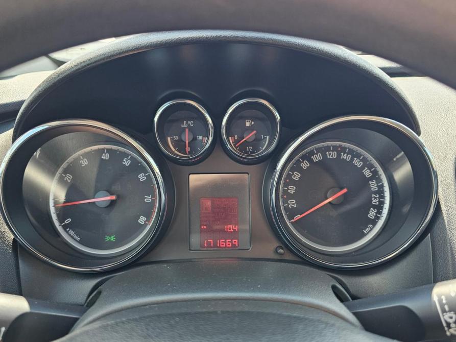 Opel Astra J Рестайлинг Тюмень  - изображение 16