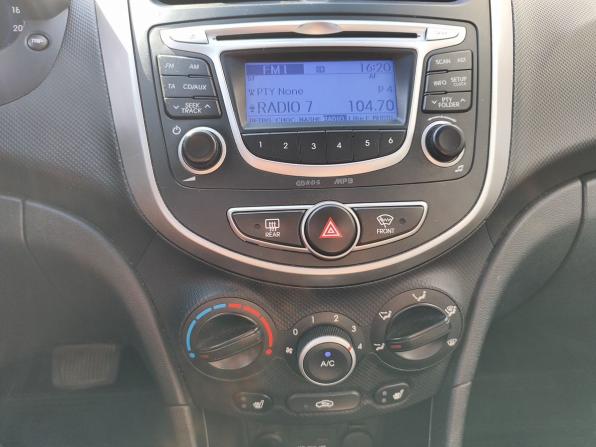 Hyundai Solaris I с пробегом 2014 года, цена 813 000 рублей, 128593 км, седан, Автокод Объявления