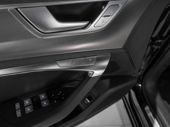 Audi A6 V (C8) с пробегом 2019 года, цена 3 270 000 рублей, 164798 км, седан, Автокод Объявления