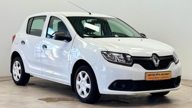 Renault Sandero II с пробегом 2016 года, цена 830 000 рублей, 73636 км, хэтчбек, Автокод Объявления