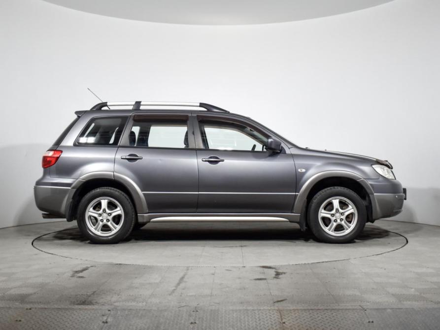 Mitsubishi Outlander I Санкт-Петербург  - изображение 4