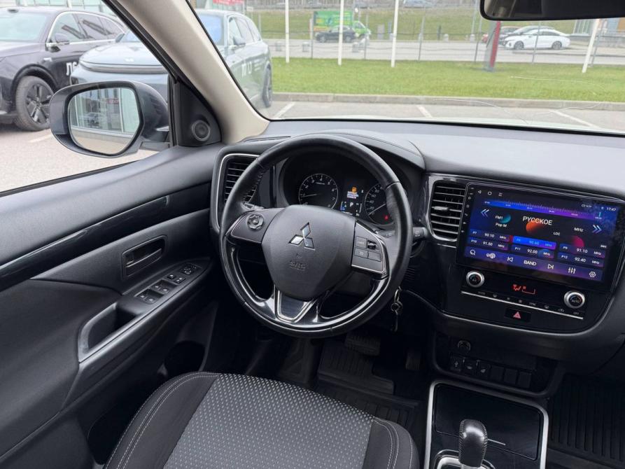 Mitsubishi Outlander III Рестайлинг 3 Санкт-Петербург  - изображение 6