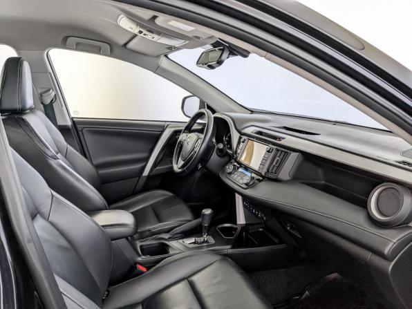 Toyota RAV4 IV (XA40) Рестайлинг с пробегом 2018 года, цена 2 595 000 рублей, 151045 км, внедорожник, Автокод Объявления