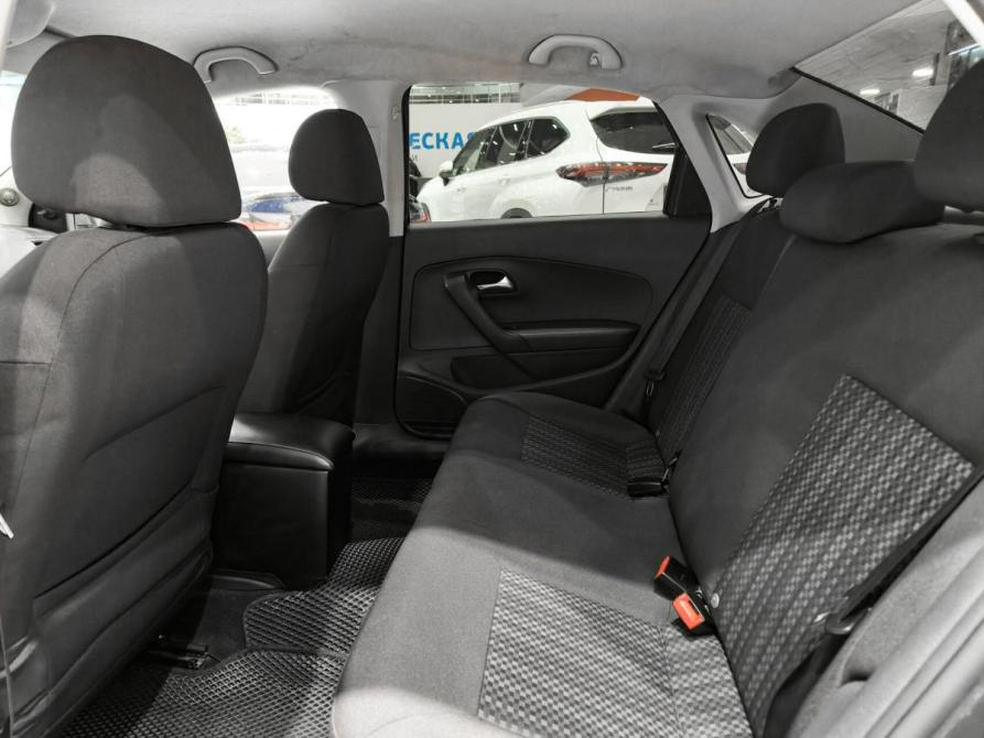 Volkswagen Polo V Рестайлинг Казань  - изображение 15