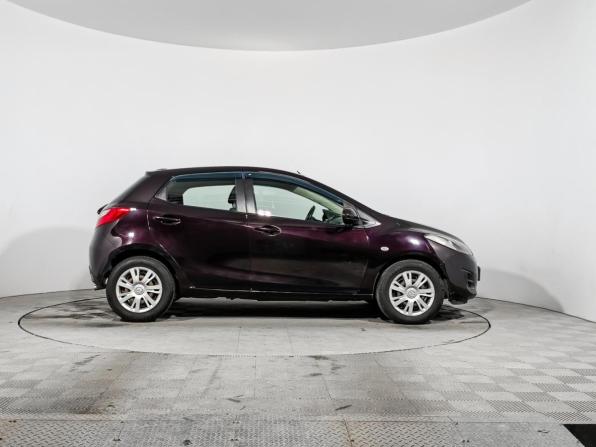 Mazda 2 II Рестайлинг (DE2) с пробегом 2012 года, цена 735 000 рублей, 153071 км, хэтчбек, Автокод Объявления