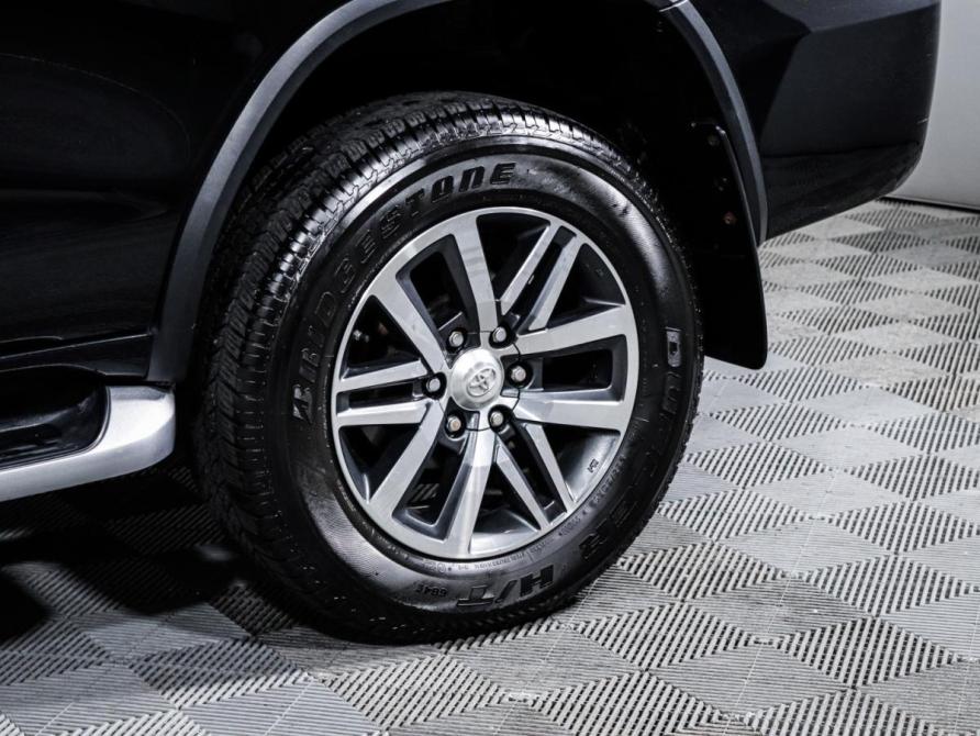 Toyota Fortuner II Москва  - изображение 15