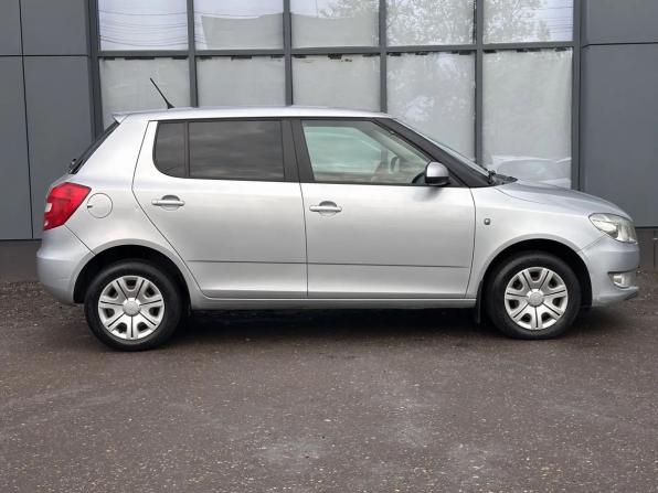 Skoda Fabia II Рестайлинг с пробегом 2012 года, цена 550 000 рублей, 179133 км, хэтчбек, Автокод Объявления