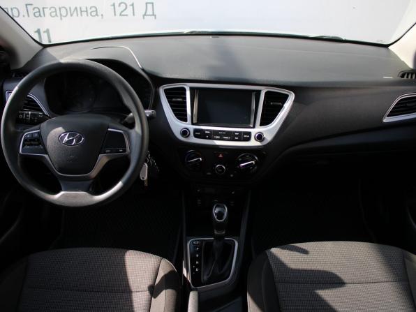 Hyundai Solaris II с пробегом 2019 года, цена 1 519 000 рублей, 69811 км, седан, Автокод Объявления