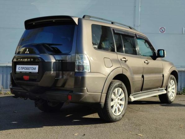 Mitsubishi Pajero IV Рестайлинг 2 с пробегом 2015 года, цена 1 819 000 рублей, 239406 км, внедорожник, Автокод Объявления