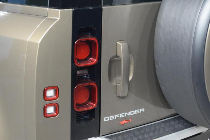 Land Rover Defender II с пробегом 2021 года, цена 7 350 000 рублей, 94510 км, внедорожник, Автокод Объявления
