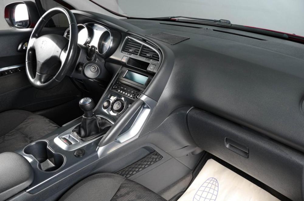 Peugeot 3008 I Тюмень  - изображение 11