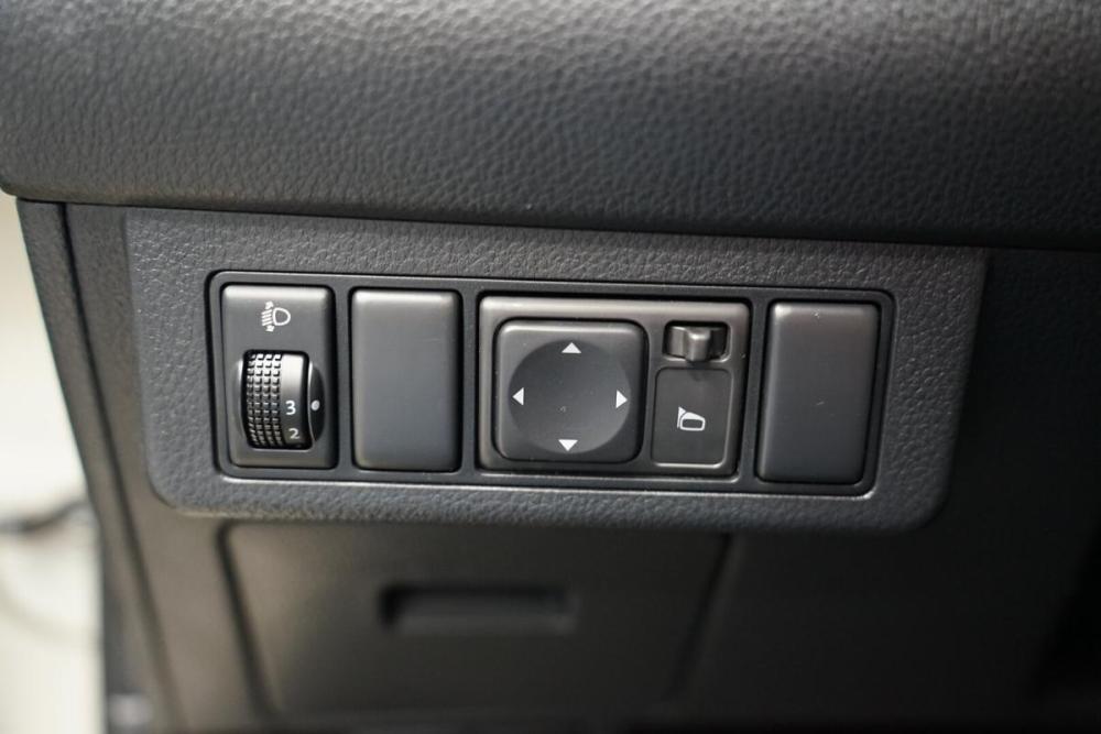 Nissan Tiida I Рестайлинг Крым  - изображение 11
