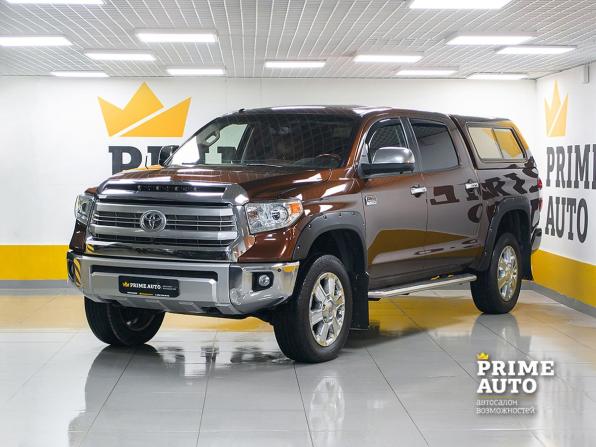 Toyota Tundra II Рестайлинг с пробегом 2014 года, цена 4 999 000 рублей, 304000 км, offers.body_type.unknown, Автокод Объявления