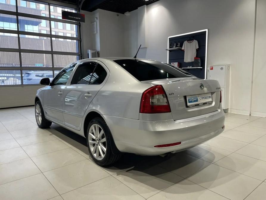 Skoda Octavia II (A5) Рестайлинг Москва  - изображение 5