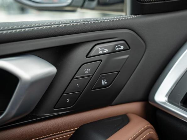 BMW X6 III (G06) Рестайлинг с пробегом 2024 года, цена 13 390 000 рублей, 9558 км, внедорожник, Автокод Объявления
