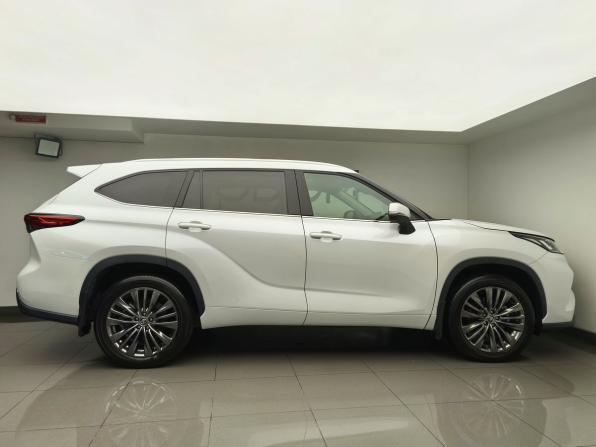 Toyota Highlander IV (XU70) с пробегом 2025 года, цена 4 887 000 рублей, 31526 км, внедорожник, Автокод Объявления