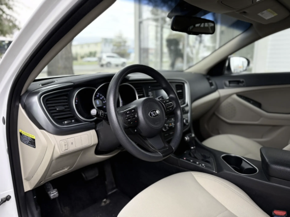Kia Optima III Рестайлинг с пробегом 2015 года, цена 1 399 000 рублей, 112503 км, седан, Автокод Объявления