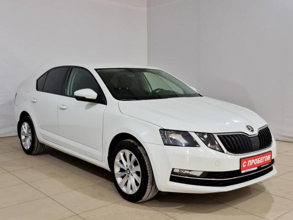 Skoda Octavia III (A7) Рестайлинг с пробегом 2017 года, цена 1 570 000 рублей, 71300 км, лифтбек, Автокод Объявления