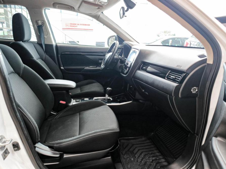 Mitsubishi Outlander III Рестайлинг 3 Казань  - изображение 13