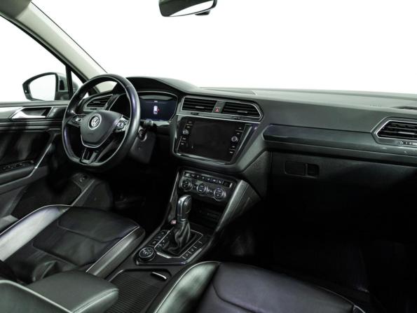 Volkswagen Tiguan II с пробегом 2017 года, цена 2 849 000 рублей, 139172 км, внедорожник, Автокод Объявления